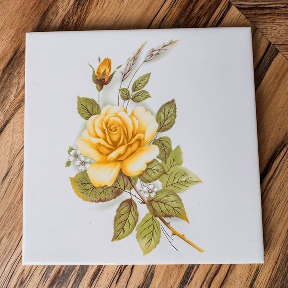 1960’s Vintage TerraCotta TileCraft Trivet, Single Yellow Rose and Rose Bud-6” - Picture 4 of 6